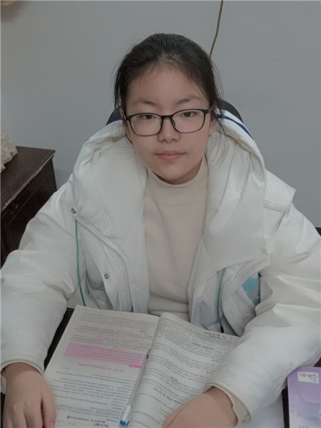 1611113822564787.jpg 胡瑜慧.jpg