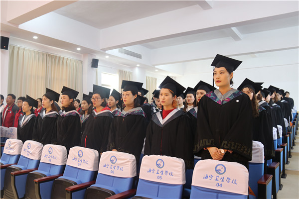 1639726875200218.jpg 毕业典礼.JPG